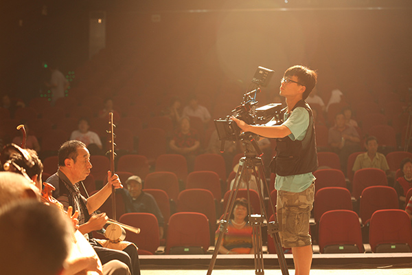 CCTV-9纪录片系列之《田埂上的绝唱》即墨柳腔剧院拍摄现场